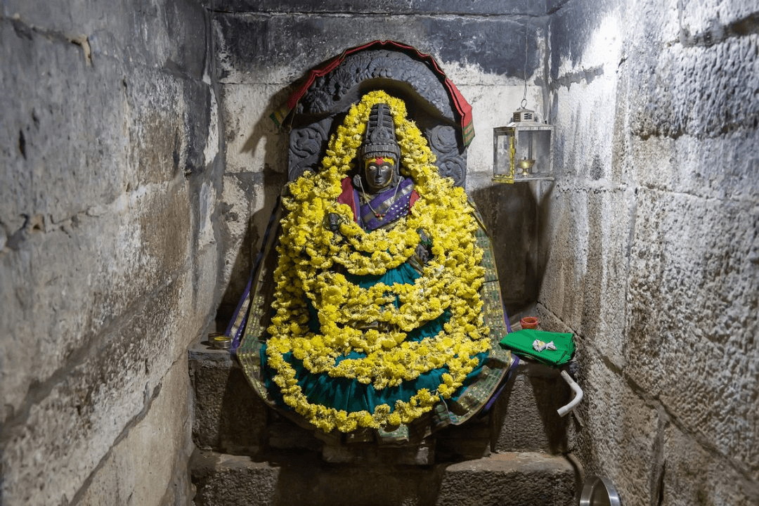 inz _ jan kortenhorst _ sravanabelgola chandragiri.png